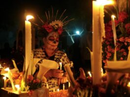 Xoxocotlán vive la noche más luminosa del año: la Velada de los Fieles Difuntos