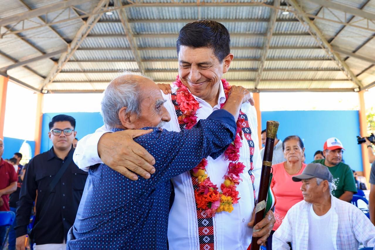 En Zimatlán de Lázaro Cárdenas, Gobierno de la Primavera Oaxaqueña da respuesta inmediata a las necesidades de salud y educación