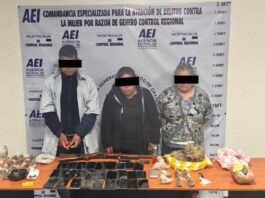Fiscalía y Policía Estatal desarticulan centros de operación de narcomenudeo en Ixtlán, detienen a cinco personas, aseguran más de 100 dosis y un arma de fuego