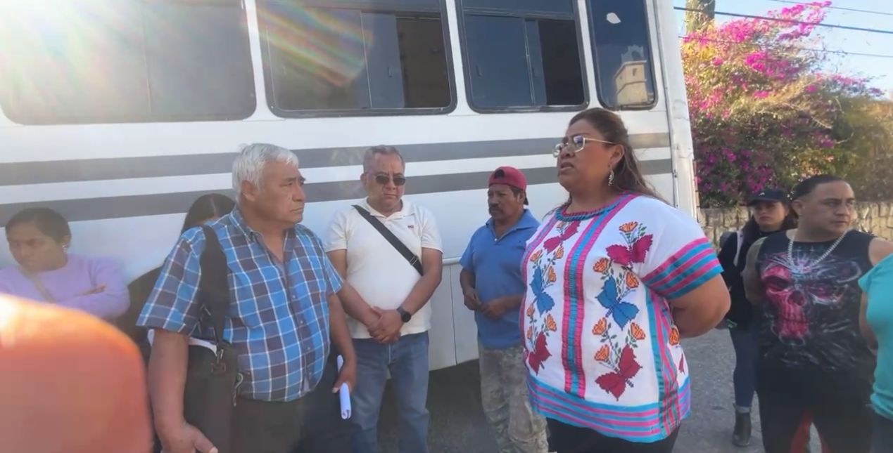 Agente municipal de San Felipe del Agua pide liberar bloqueo en avenida principal