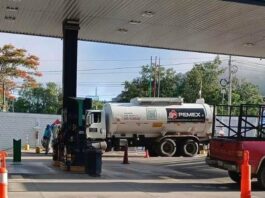Empiezan abastecer algunas gasolineras que ya no contaban con gasolina en los Valles Centrales