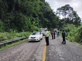 Se mantiene paso alternado por trabajos de la CFE en la carretera 175