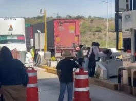 Se mantiene protesta en la Caseta de Huitzo