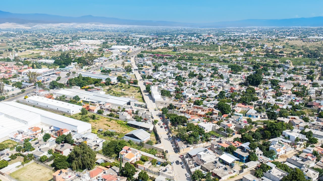 Nueva vialidad en Pueblo Nuevo mejora conectividad entre Oaxaca de Juárez y municipios vecinos