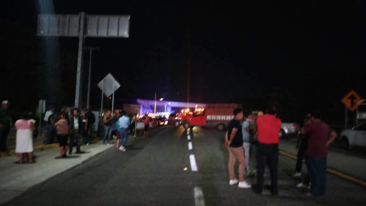 Se mantiene bloqueo en el puente El Caracol en el Istmo