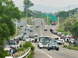 Maestros mantienen bloqueo en distintos puntos de la Ciudad como parte de su paro de labores