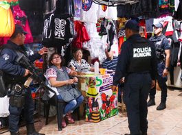 Secretaría de Seguridad Vecinal refuerza vigilancia en la Central de Abasto por Día de Muertos