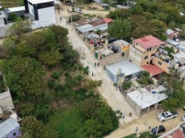 Ray Chagoya inaugura andador construido mediante tequio vecinal en la colonia Santo Tomás